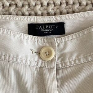 ** Moving sale**Talbots 8P Bermuda shorts
